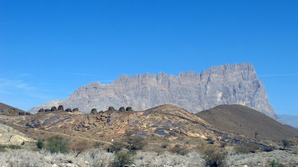 Al-AynTombs_JebelMisht